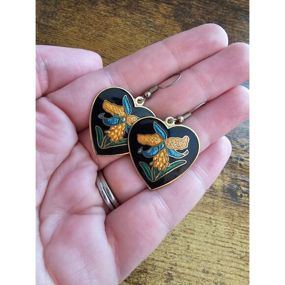 Vintage Y2K Heart Shaped Enamel Earrings French Hook w/ Iris Flowers - Picture 4 of 4